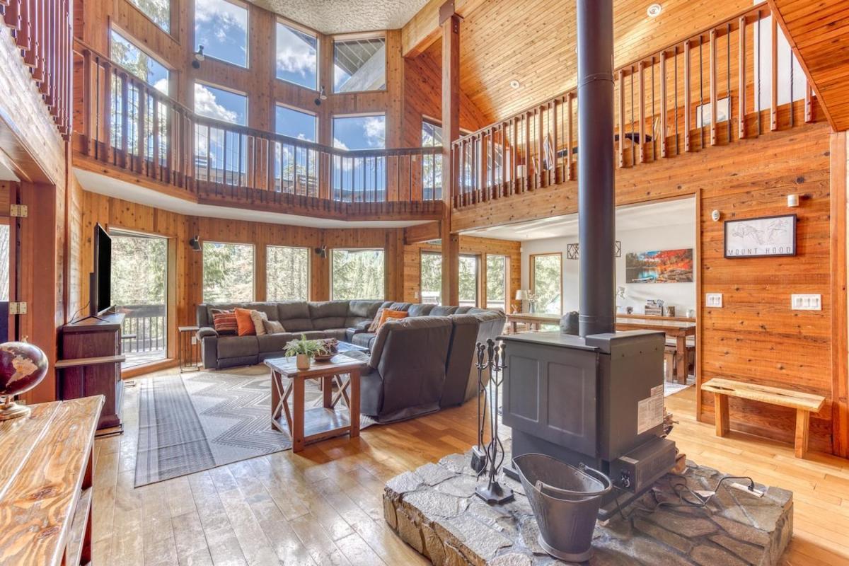 Great Blue Lodge - Spacious Ski Lodge, Hot Tub, Sauna, Game Room & More Government Camp Eksteriør billede