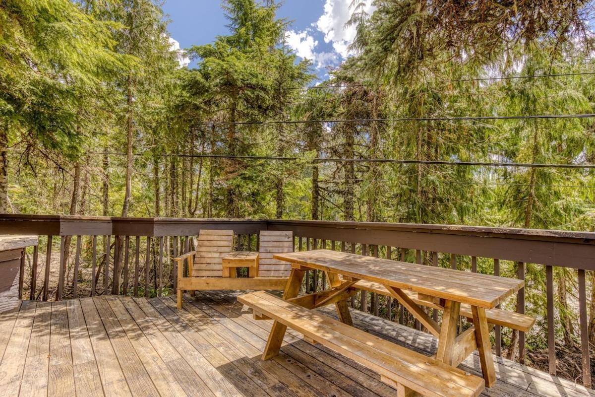 Great Blue Lodge - Spacious Ski Lodge, Hot Tub, Sauna, Game Room & More Government Camp Eksteriør billede