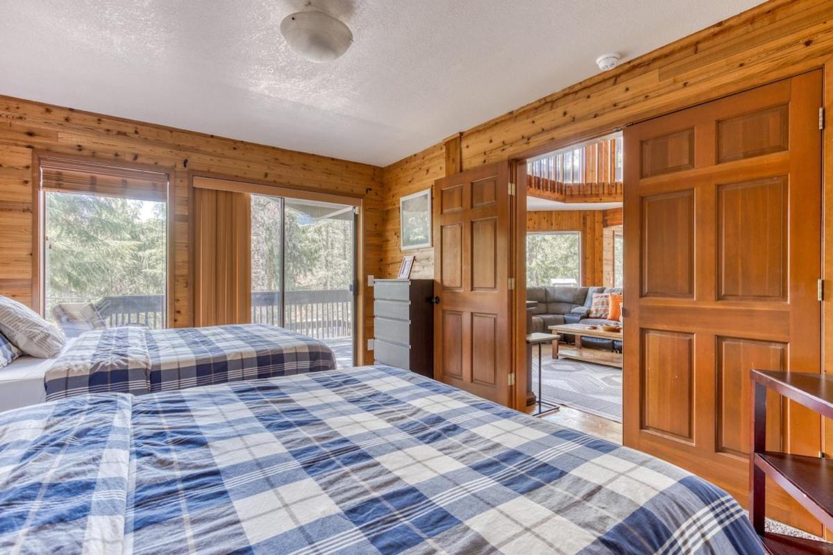 Great Blue Lodge - Spacious Ski Lodge, Hot Tub, Sauna, Game Room & More Government Camp Eksteriør billede