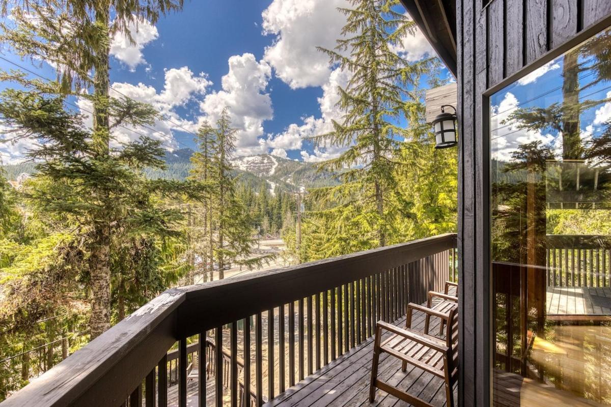 Great Blue Lodge - Spacious Ski Lodge, Hot Tub, Sauna, Game Room & More Government Camp Eksteriør billede